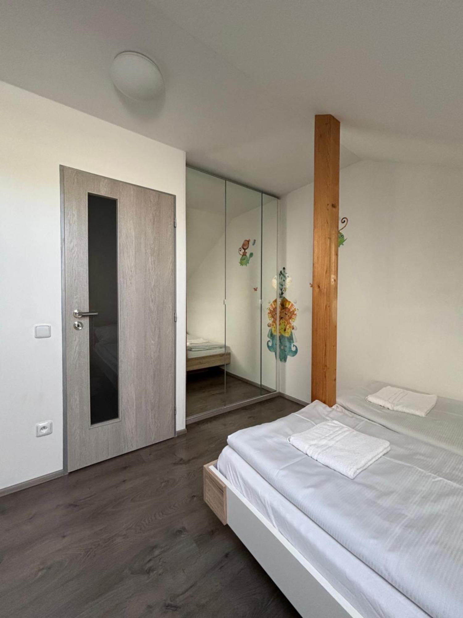 Apartmany Marco Polo Ледніце Екстер'єр фото